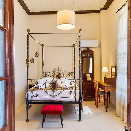 Theodorou Stone House פאנו לפקארה