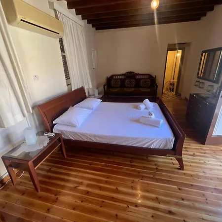 Theodorou Stone House Villa