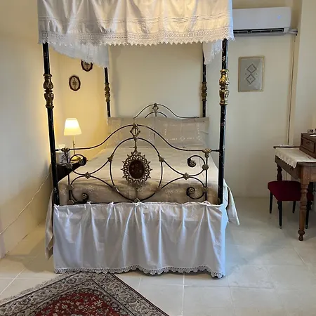 Theodorou Stone House Villa *