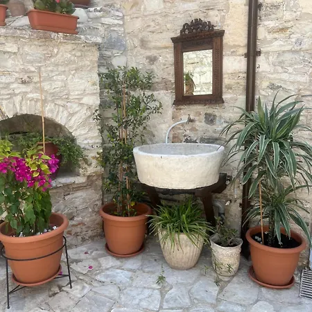 Theodorou Stone House Villa
