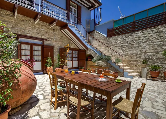 Theodorou Stone House Villa