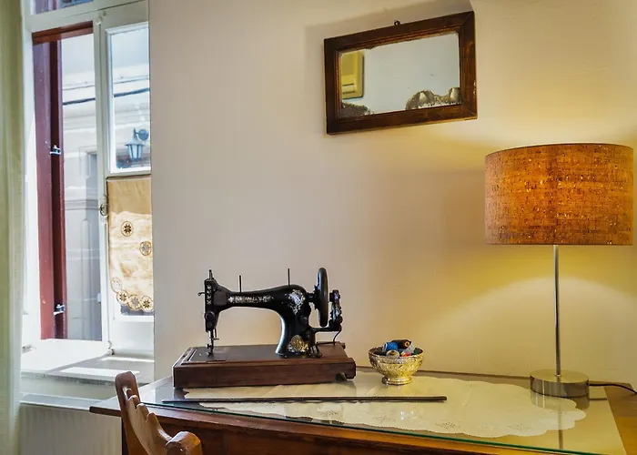 Theodorou Stone House * Πάνω Λεύκαρα